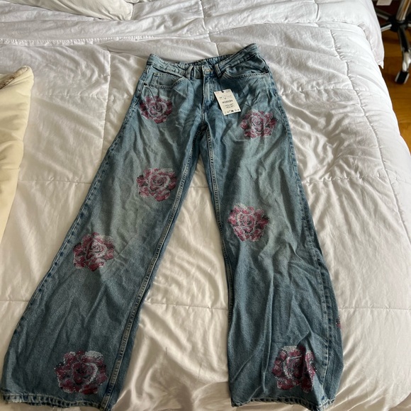 Zara Blue Floral Women Flare Jeans - Picture 1 of 5